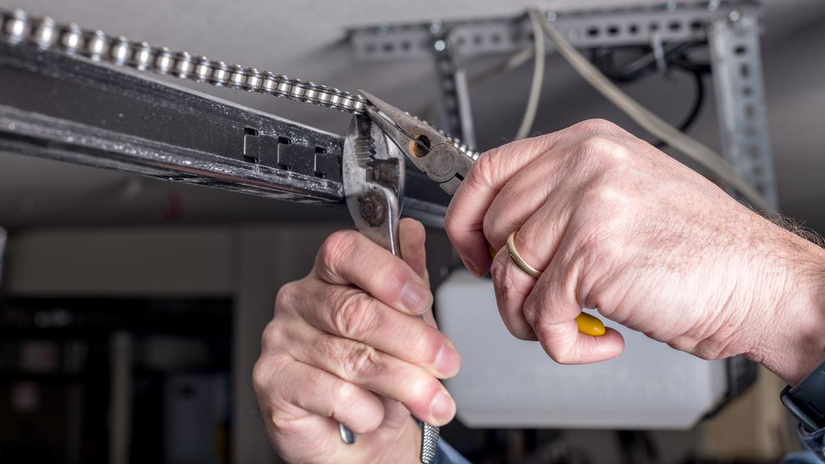 Repair Garage Door Opener